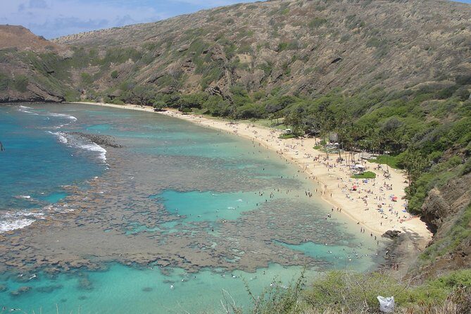 5-Hour Private Customized Luxury Convertible Tour of Oahu's South Shore - The 4-Door Convertible Advantage for Oahu’s South Shore