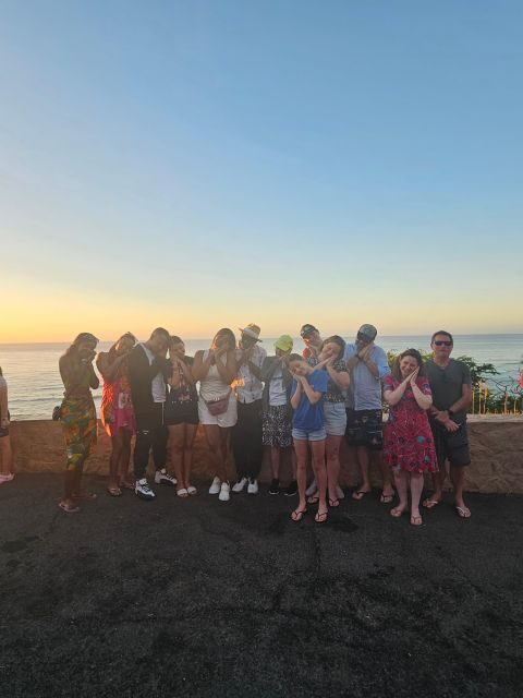 Amazing Circle Island Tour - Dole Plantation plus the royal-history drives back to Waikiki