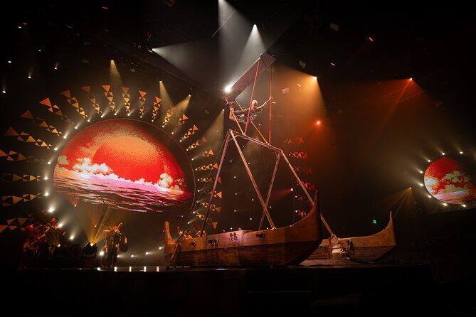 'Auana by Cirque du Soleil at the Waikiki Beachcomber Hotel - How the Show Blends Acrobatics, Comedy, Music, and Hula
