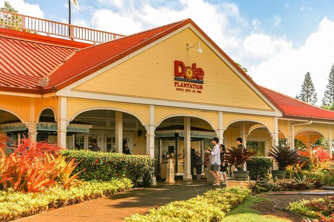 Best of Oahu: Pearl Harbor & Oahu Circle Island Tour from Waikiki - Macadamia Nut Farm Outlet Stop: Samples, Coffee, and a Quick Reset