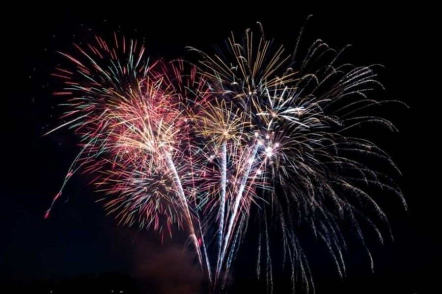 Board from Waikiki Beach: Friday Night Fireworks sail - Price and Value: Is $72 Worth One Hour on the Water?