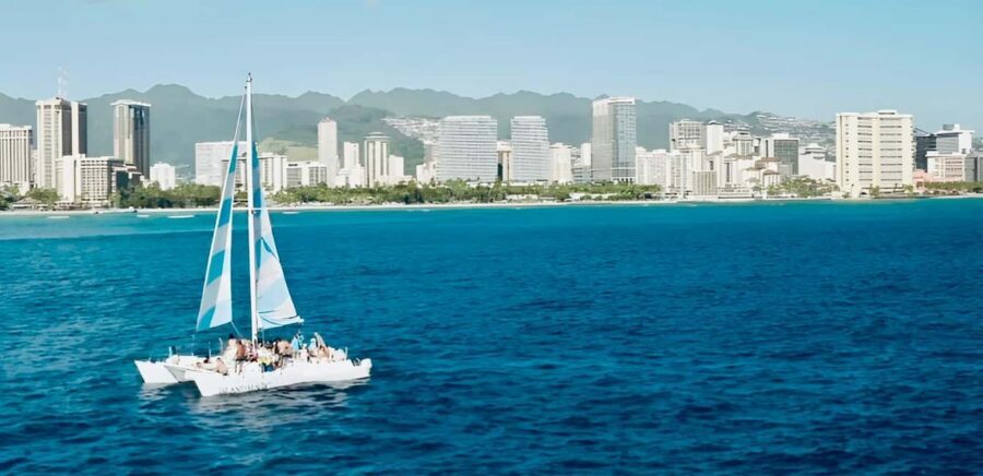 BYOB Weekend Sightseeing Sail towards Diamond Head - Key Points at a Glance