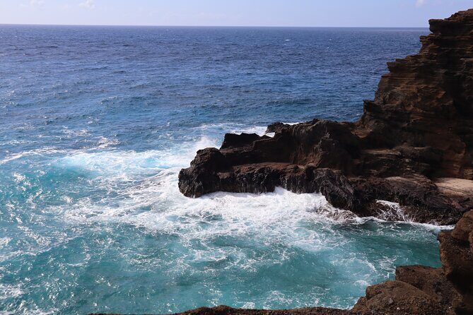 Circle Island Tour with Snorkeling & Turtles - Macadamia stop, Kualoa photo break, and Laie Point history