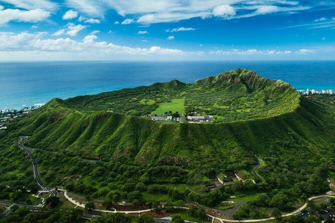 City By The Sea - 20 Min Helicopter Tour - Doors Off or On - The route starts with Honolulu Harbor and the South Shore