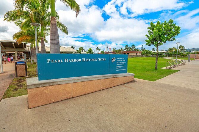 Deluxe Arizona Memorial and USS Missouri Battleship Tour - The No-Bag Reality at Pearl Harbor (Plan This First)