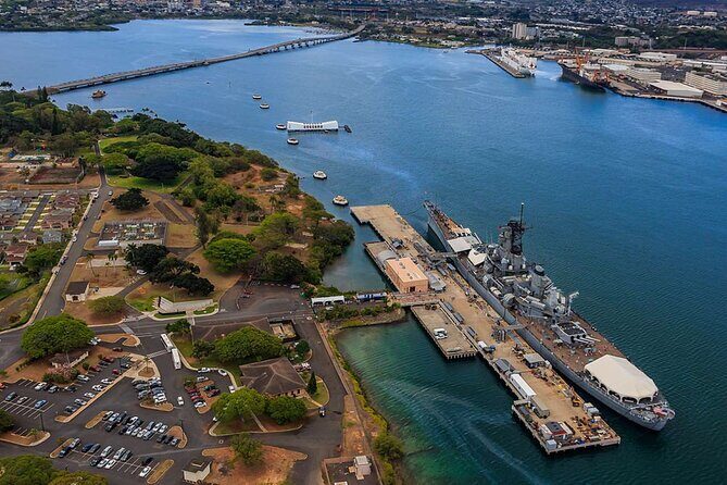 Deluxe Arizona Memorial and USS Missouri Battleship Tour - USS Missouri Battleship: The 30-Minute Guided Deck Tour You’ll Remember