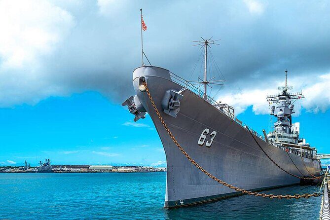 Deluxe Arizona Memorial and USS Missouri Battleship Tour - When Traffic and Shuttles Make the Day Feel Longer