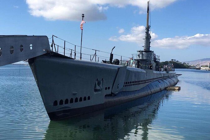 Deluxe Arizona Memorial Bowfin Submarine and Honolulu City Tour - Stop 2: USS Bowfin Submarine Museum and Park (where the day turns vivid)