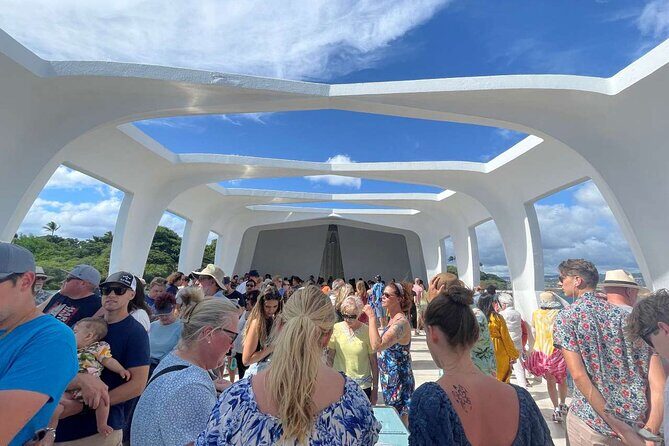 Deluxe Pearl Harbor USS Arizona Memorial and Honolulu City Tour - Stop 1: Pearl Harbor National Memorial and the USS Arizona Memorial