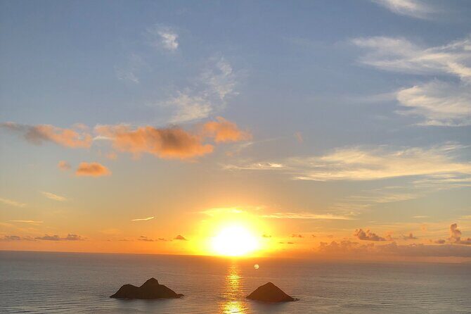 Diamond head crater trail , Sightseeing & South Side beach day - Why this Diamond Head and beach combo works