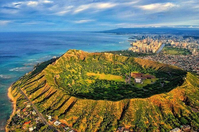 Diamond Head Hiking Tour with Ticket and Reservation Inclusion - What to Bring for a Better Diamond Head Morning