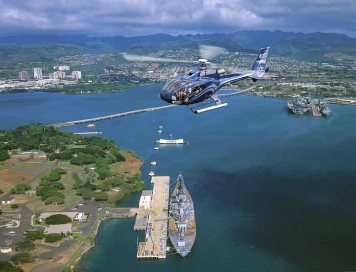 From Honolulu: Complete Oahu Island Helicopter Tour - Nuuanu Rainforest and Sacred Falls: seeing Oahu’s vertical drama