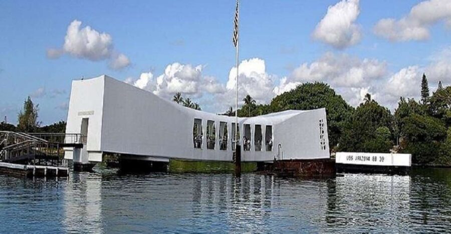 From Waikiki: USS Arizona Memorial and Honolulu City Tour - Stop 3: National Memorial Cemetery of the Pacific (Punchbowl)