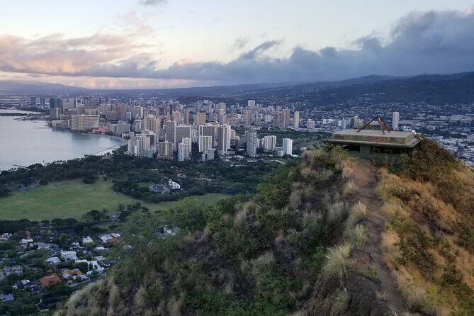 Half-Day Hiking Tour to Diamond Head and Makapuu Lighthouse - Makapuu Lighthouse Trail: paved incline, lookout breaks, and whale odds