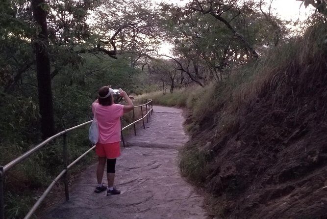 Hawaiian Beauty Package - Diamond Head: Steep Steps, Crowds, and the View Payoff