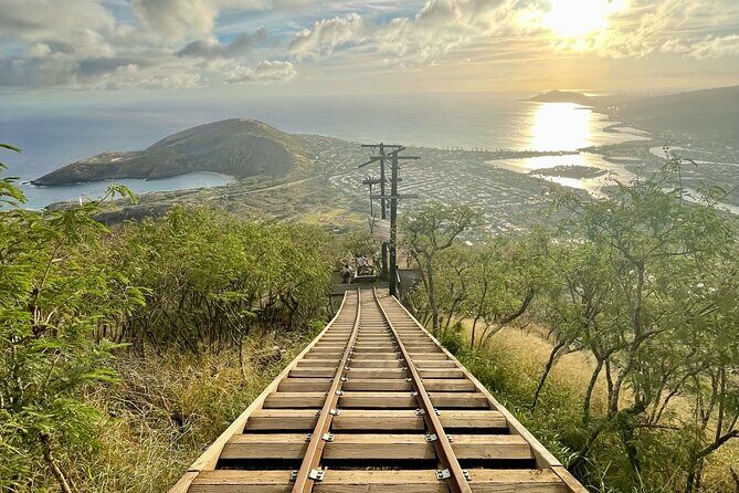 Hike to the top of KokoHead Crater - Private Transportation/Group - Private transportation that keeps the day tight (and doable)