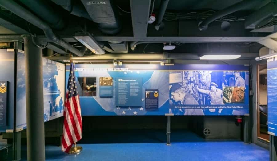Honolulu: Battleship Missouri Memorial with Guide Option - Below decks exhibits: how sailors lived out at sea