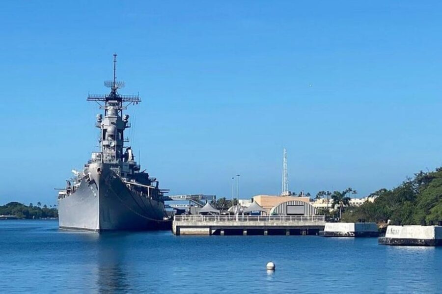 Honolulu: Pearl Harbor, USS Arizona and Battleship Missouri - How the 6-hour Pearl Harbor loop runs from Waikiki
