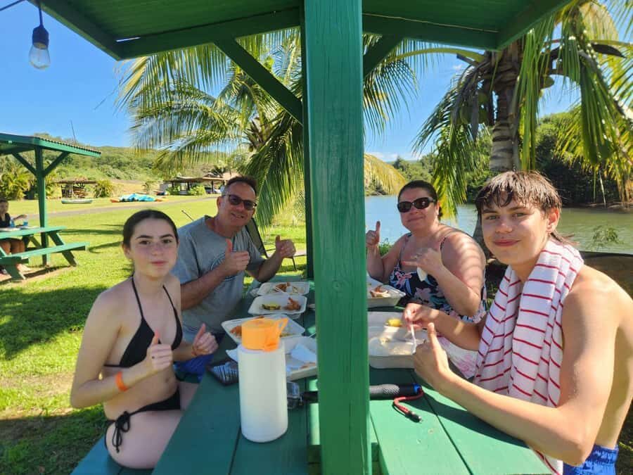 Kevo's Beach Bus - Morning start: coffee farm visit and fresh Hawaiian coffee