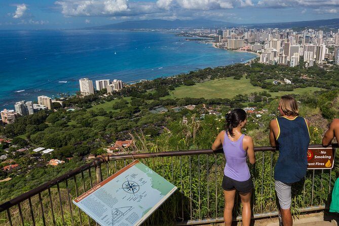 Local Expert Private Tours - Nuʻuanu Pali, macadamia farms, and coffee that tastes like an intermission