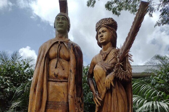 Luxury Oahu Island Tour, Private and Customizable (4 adults max) - Tropical Farms: macadamia treats and a farm-stop that moves fast
