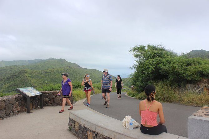 Makapu’u Lighthouse Trail and Shuttle Service - Makapu’u in one shot: shuttle, blowhole, and a self-guided hike