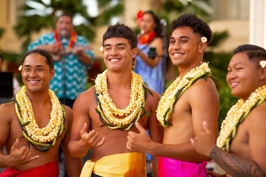 Oʻahu: Nā Lei Aloha Lūʻau & Dinner or Cocktail Show Option - 5 Key Things You’ll Notice Right Away