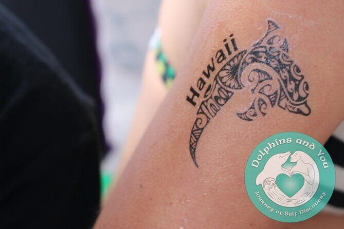 Oahu Dolphin and Snorkel Tour with Waikiki Pickup & Lunch - Lunch on a Boat: Simple Food, Good Timing