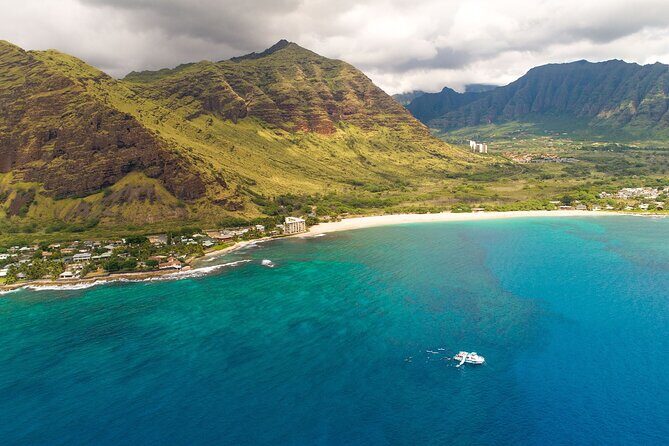 Oahu Dolphin and Snorkel Tour with Waikiki Pickup & Lunch - Comfort, Sea Conditions, and Group Feel