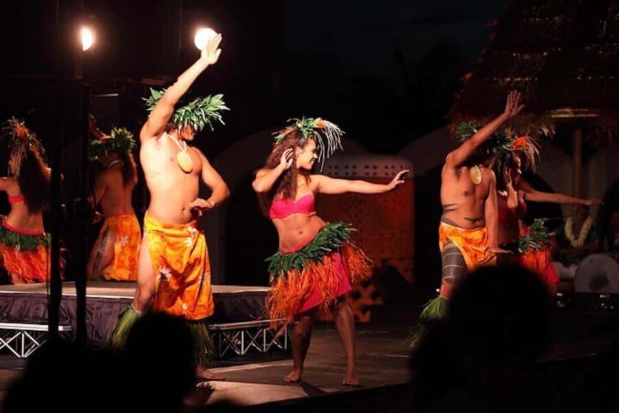 Oahu: Hilton Waikiki Starlight Luau - Finding the rooftop venue at Hilton Hawaiian Village (Mid-Pacific Conference Center)
