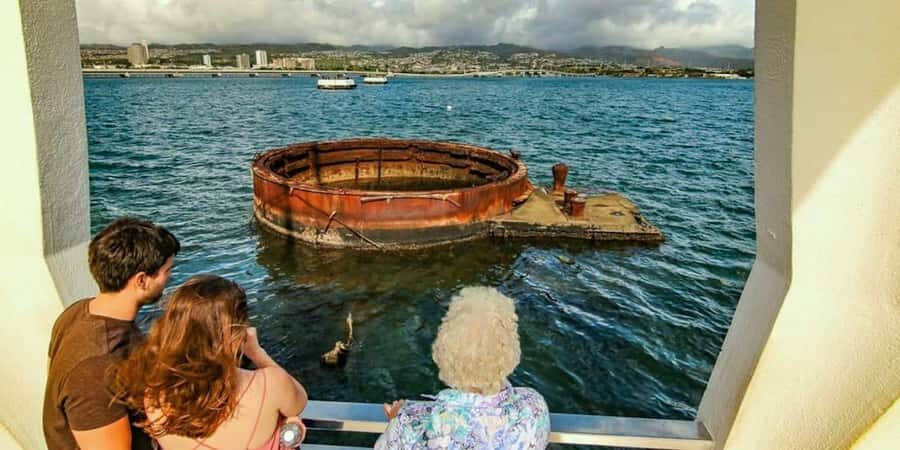 Oahu: Pearl Harbor and Historic Honolulu Half Day - Punchbowl and Historic Honolulu: Seeing Hawaii Through Landmarks