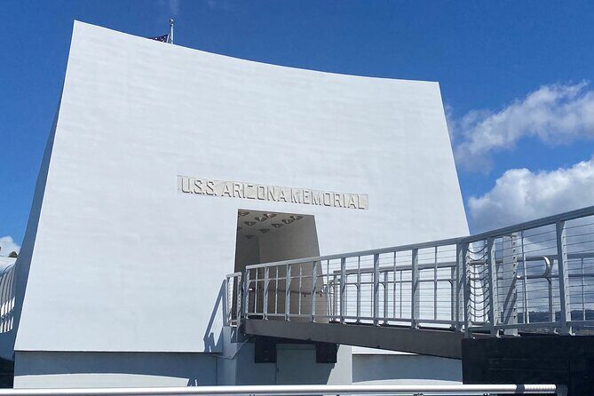 Oahu: Pearl Harbor USS Arizona Memorial Small Group Tour - What the USS Arizona Memorial experience feels like in practice