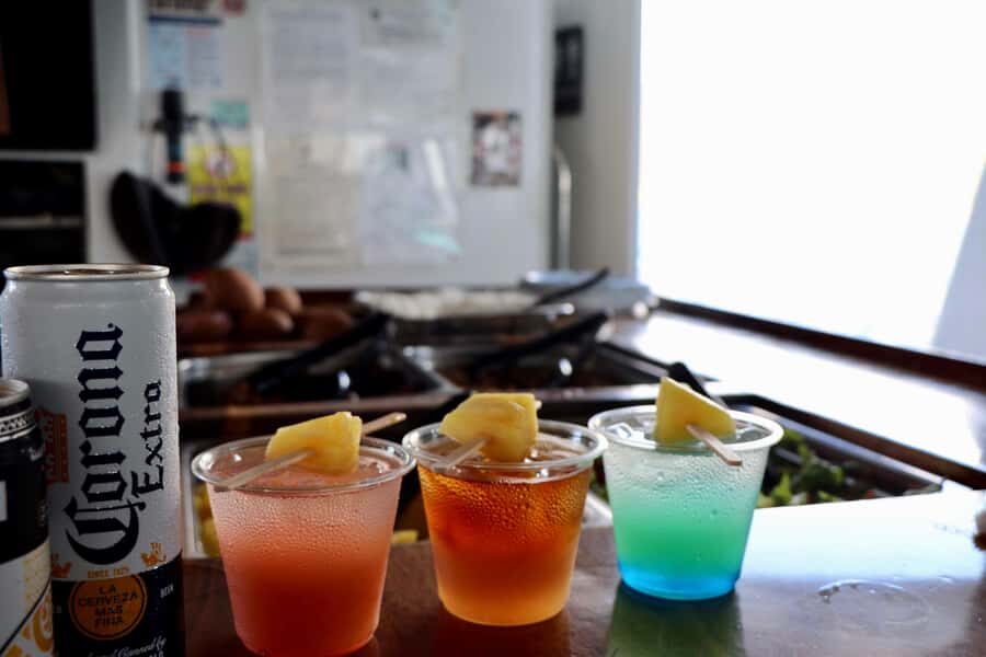 Oahu: Snorkeling & Dolphin Watch Cruise w/ Luau Style Buffet - Luau-style buffet on the tiki bar: what you’ll actually eat