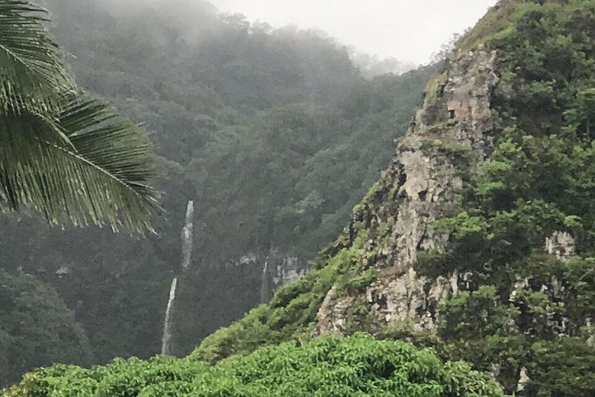 Oahu Ultimate Circle Island: 30 Spots, 10 Epic Stops - Hawaii Kai Lookout to Makapuʻu Point: crater views, Rabbit Island, and WWII bunkers