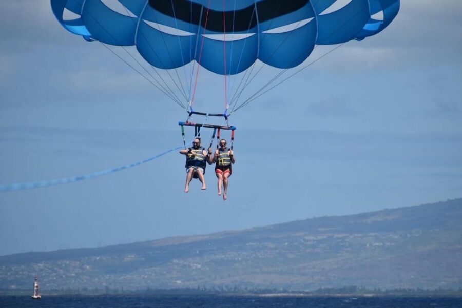 Oahu: Waikiki Parasailing - Picking Your Altitude: 600 ft, 800 ft, or 1000 ft