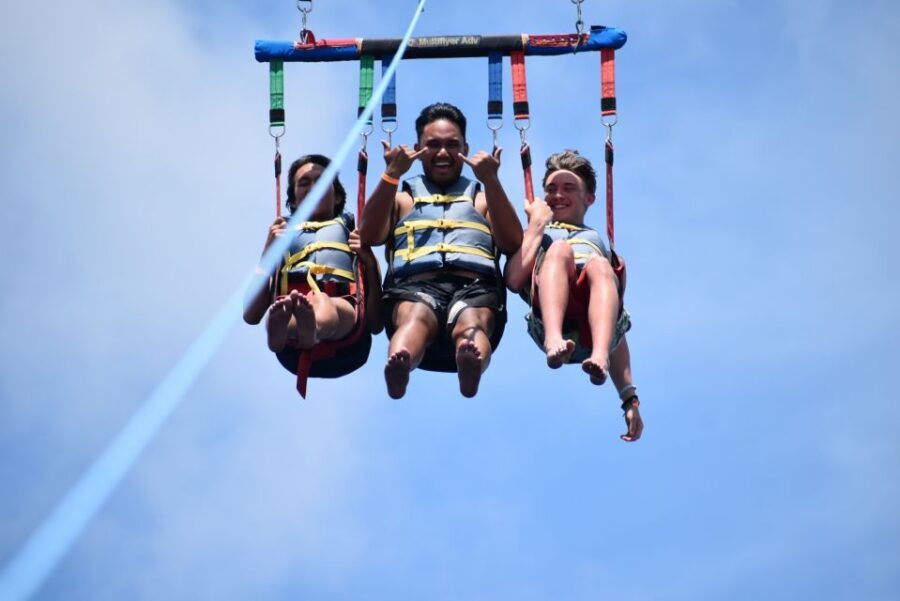 Oahu: Waikiki Parasailing - Diamond Head Views and Ocean Chances: What You Can Actually See