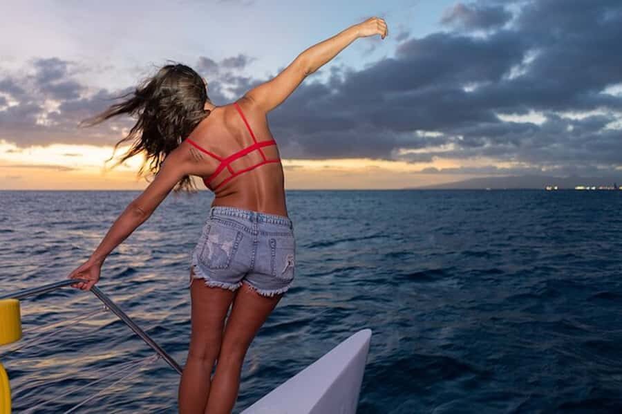 Oahu: Waikiki Sunset Catamaran Sail and Swim - Best For: Who Should Book This Sunset Sail and Swim
