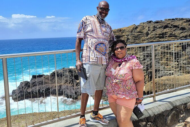 Oahu's Fun and Foodie Tour Groups of 5 or more Only! - Matsumoto Shave Ice in Haleʻiwa: the North Shore sweet you’ll plan around