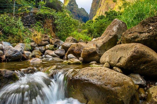 One Day Heavenly Hana Tour: Island Hopping from Oahu to Maui - Key things that make this tour worth your time