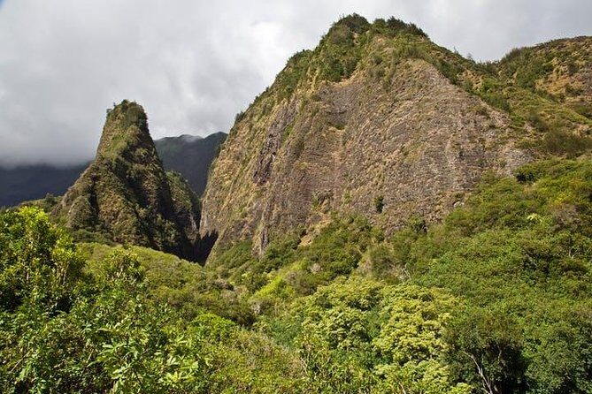 One Day Heavenly Hana Tour: Island Hopping from Oahu to Maui - Waterfall time and the 3 Bears Falls moment