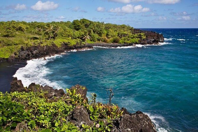 One Day Heavenly Hana Tour: Island Hopping from Oahu to Maui - The real schedule: 5:45am pickup and a road that can feel rough