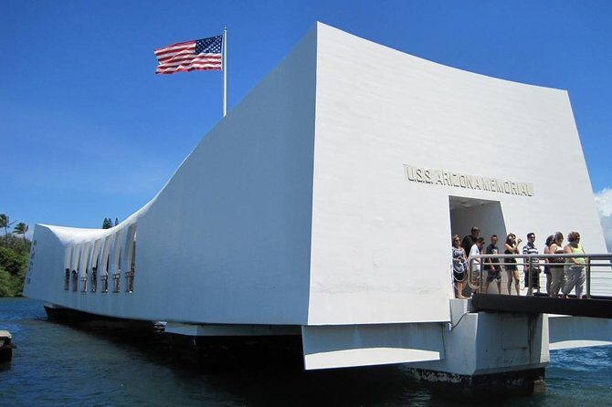 Pearl Harbor Arizona Memorial - Honolulu Tour - Submarine Access - From Waikiki to Pearl Harbor without morning stress