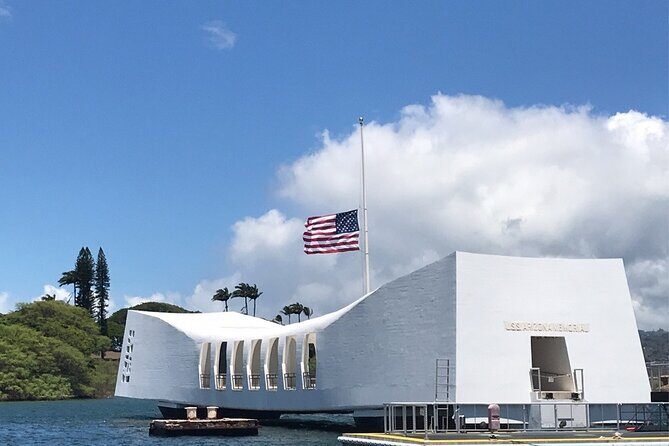 Pearl Harbor [Early Access], USS Arizona & Historic Honolulu Tour - Waikiki pickup and the small-group advantage up to 14