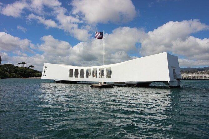 Pearl Harbor USS Arizona and USS Missouri "Private" - Punchbowl Crater and Honolulu’s royal-residence story: changing gears after the ships