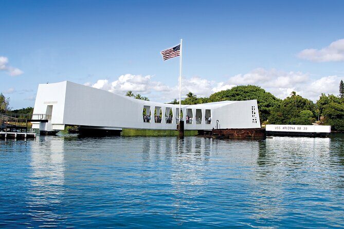 Pearl Harbor, USS Arizona Memorial & Honolulu City Tour - Visitor Center stop: where you set your bearings