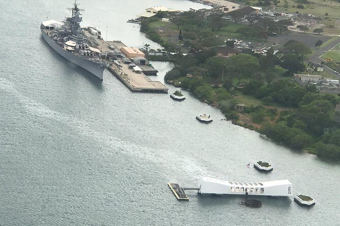 Pearl Harbor & USS Arizona Small-Group Tour [Early Access] - Downtown Honolulu stops: monarchy, government, and the Eternal Flame
