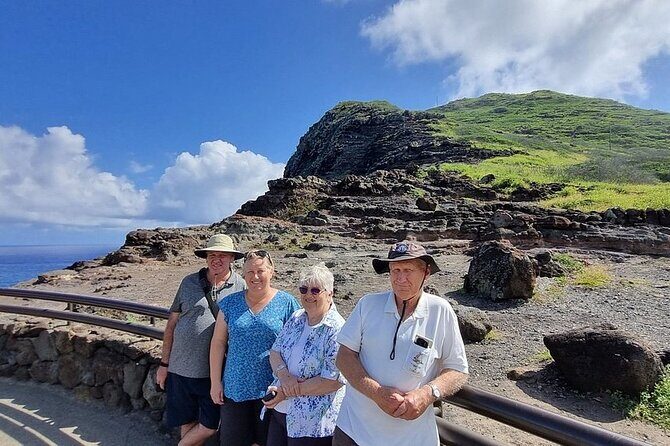 Private Oahu Circle Island Tour - The Kualoa Ranch Bathroom Break: Small Stop, Big Timing Value