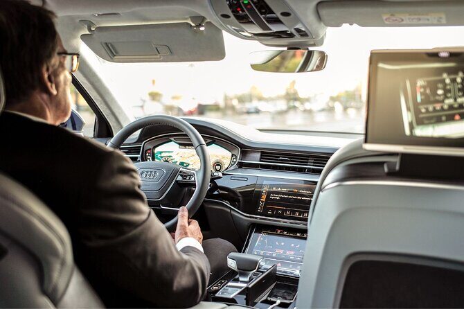 Private One-way Airport Transfer Honolulu Airport To Honolulu - Who this private transfer is best for