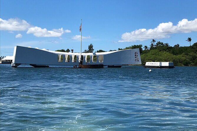 Private Pearl Harbor and Honolulu City Tour - Punchbowl Crater: the memorial stop you should not rush