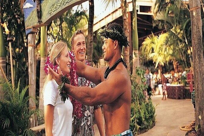 Private Pearl Harbor and Mini Circle Island Tour from Waikiki - Pickup in Waikiki and Your 7:00am Start